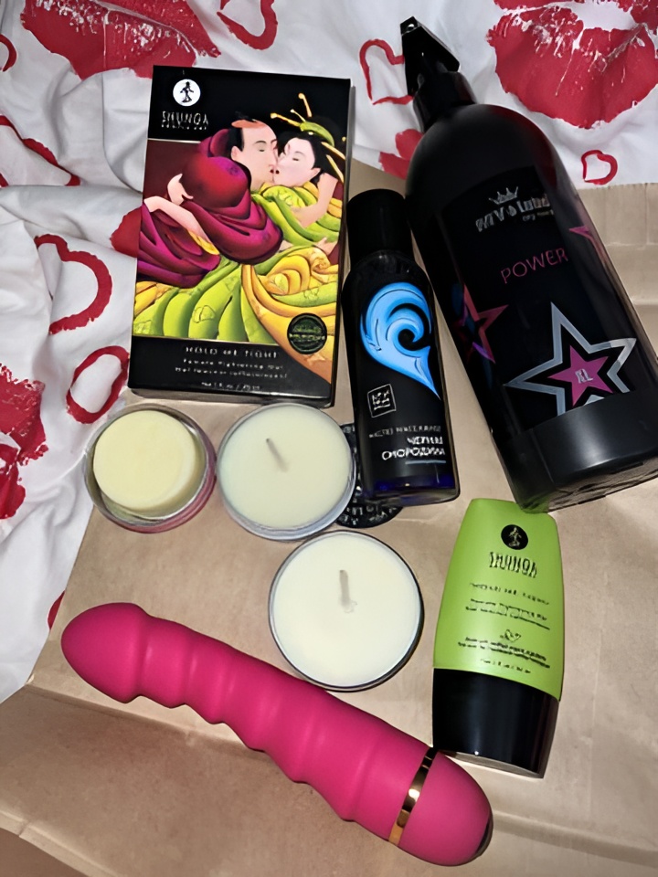 Анюта привлекальеная девушка из Солнечнодольск цена от 4000 руб