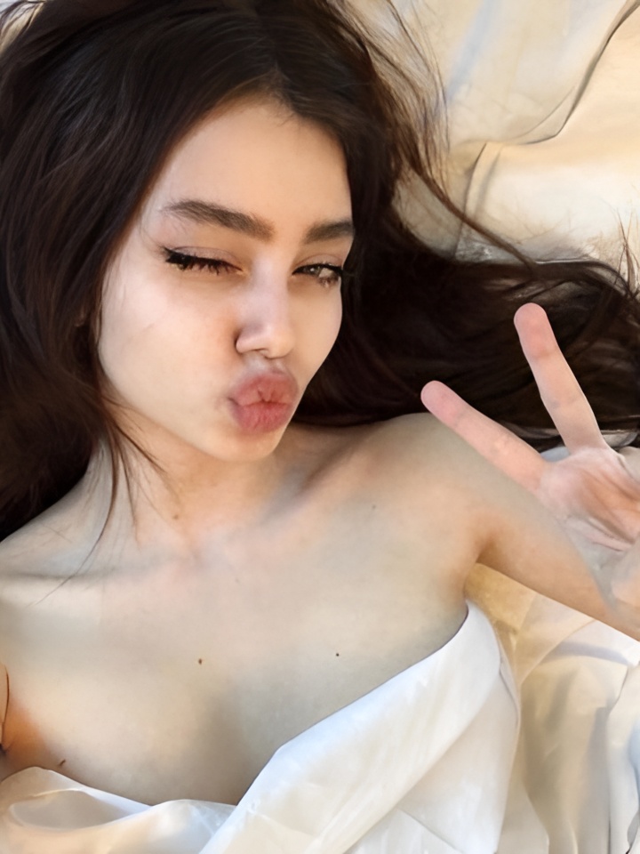 Борислава привлекальеная девушка из Солнечнодольск цена от 5000 руб