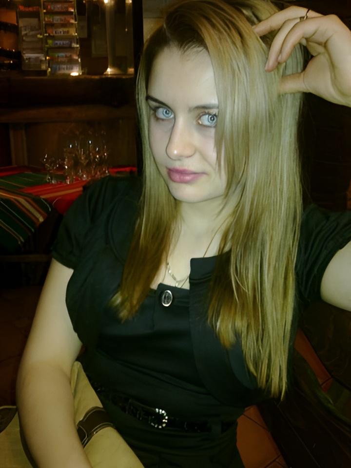 Эдита привлекальеная девушка из Солнечнодольск цена от 2000 руб