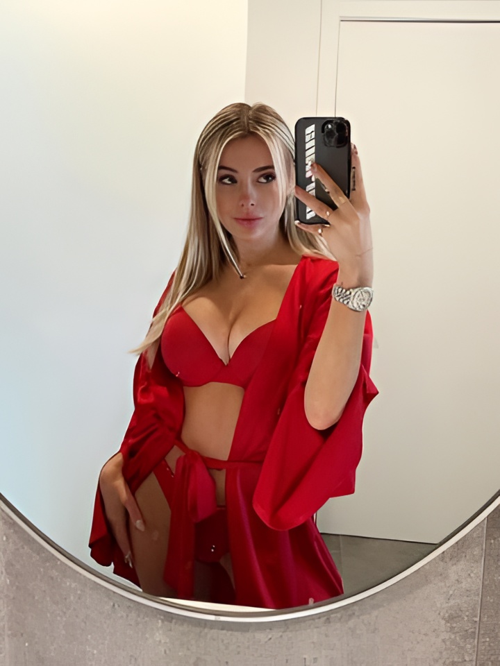 Фариза привлекальеная девушка из Солнечнодольск цена от 2500 руб