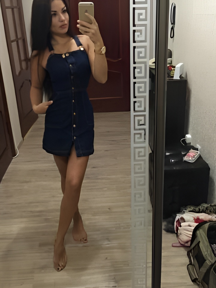 Лина привлекальеная девушка из Солнечнодольск цена от 10000 руб