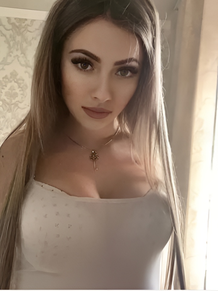 Викторина привлекальеная девушка из Солнечнодольск цена от 2000 руб