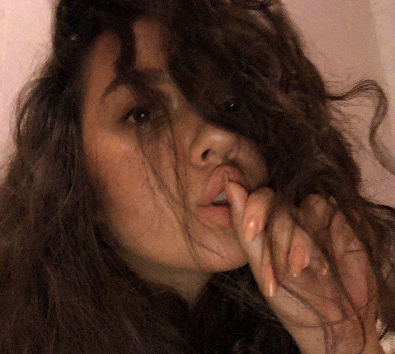 Олька привлекательная девушка из Солнечнодольск цена от 3500 руб