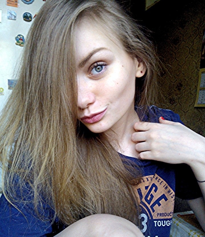 Лора привлекальеная девушка из Солнечнодольск цена от 3500 руб