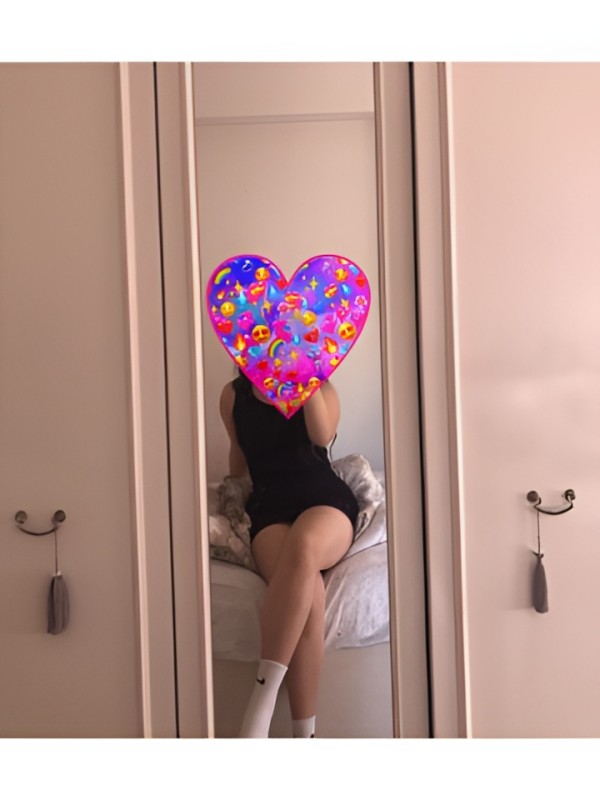 Любовь привлекательная девушка из Солнечнодольск цена от 1500 руб