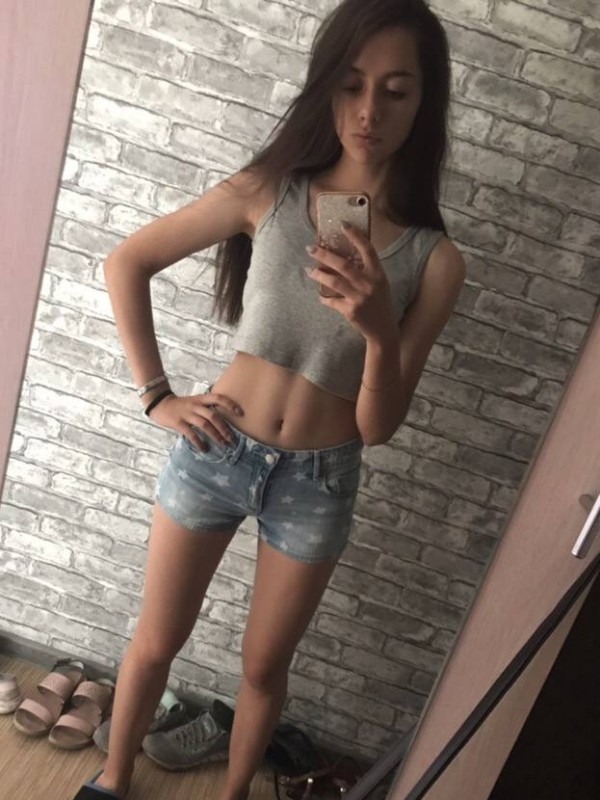 Софья привлекательная девушка из Солнечнодольск цена от 4000 руб